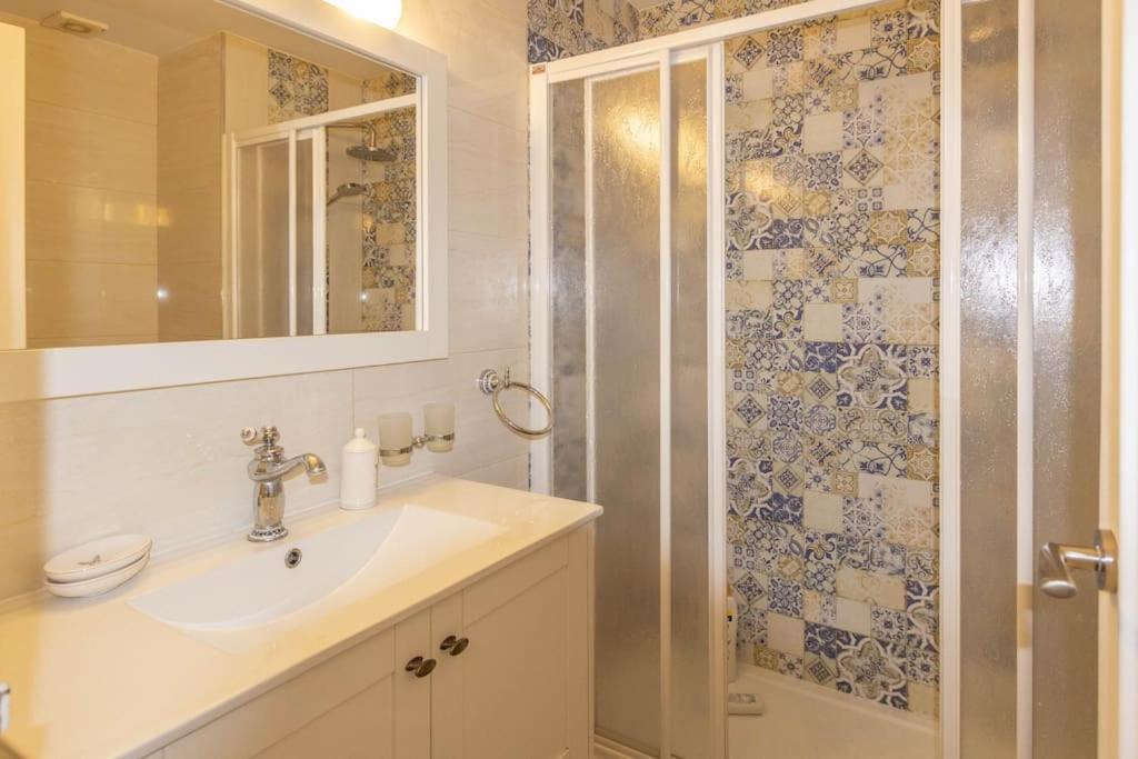Marina De Casares Beach House Сан-Луис-де-Сабинильяс Экстерьер фото